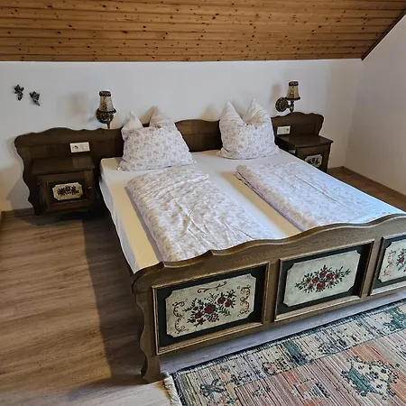 Am Wehrastrand App 4 *